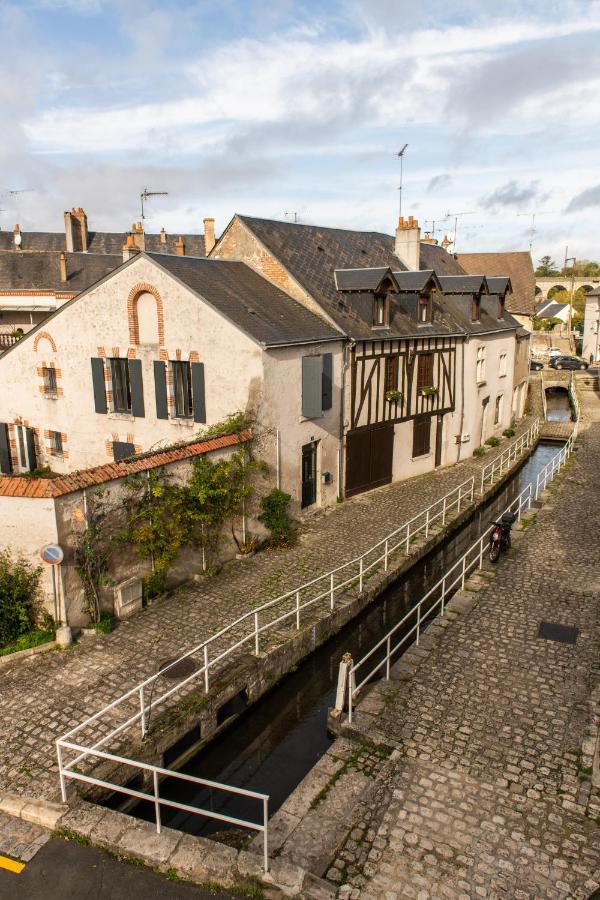 Hotel Le Relais Des Templiers Beaugency Exterior foto