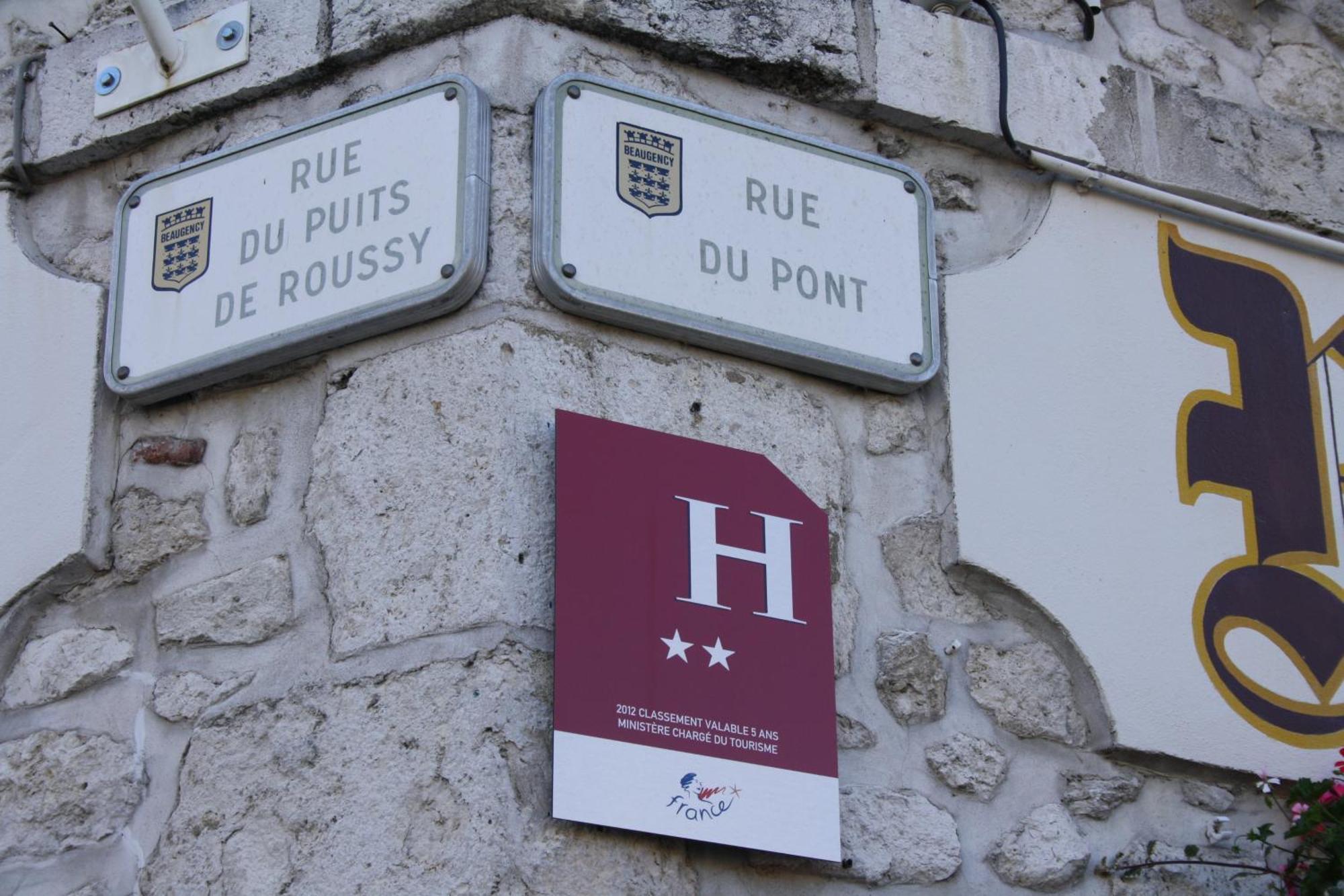 Hotel Le Relais Des Templiers Beaugency Exterior foto